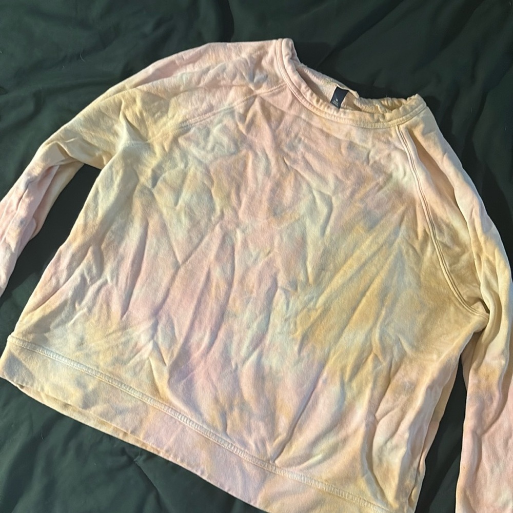 Universal Thread Pull Over